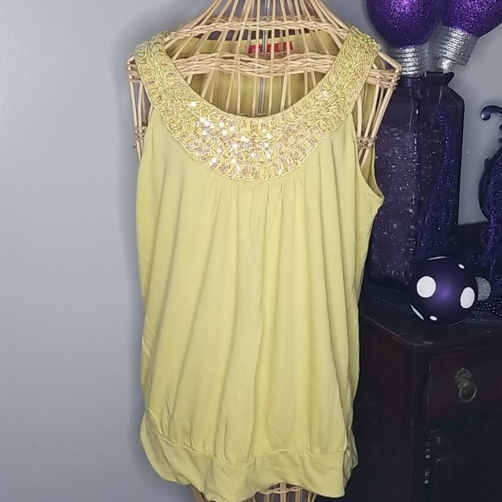 Elle Large Yellow Sleeveless with Sequined Collar Blouse Tank Top